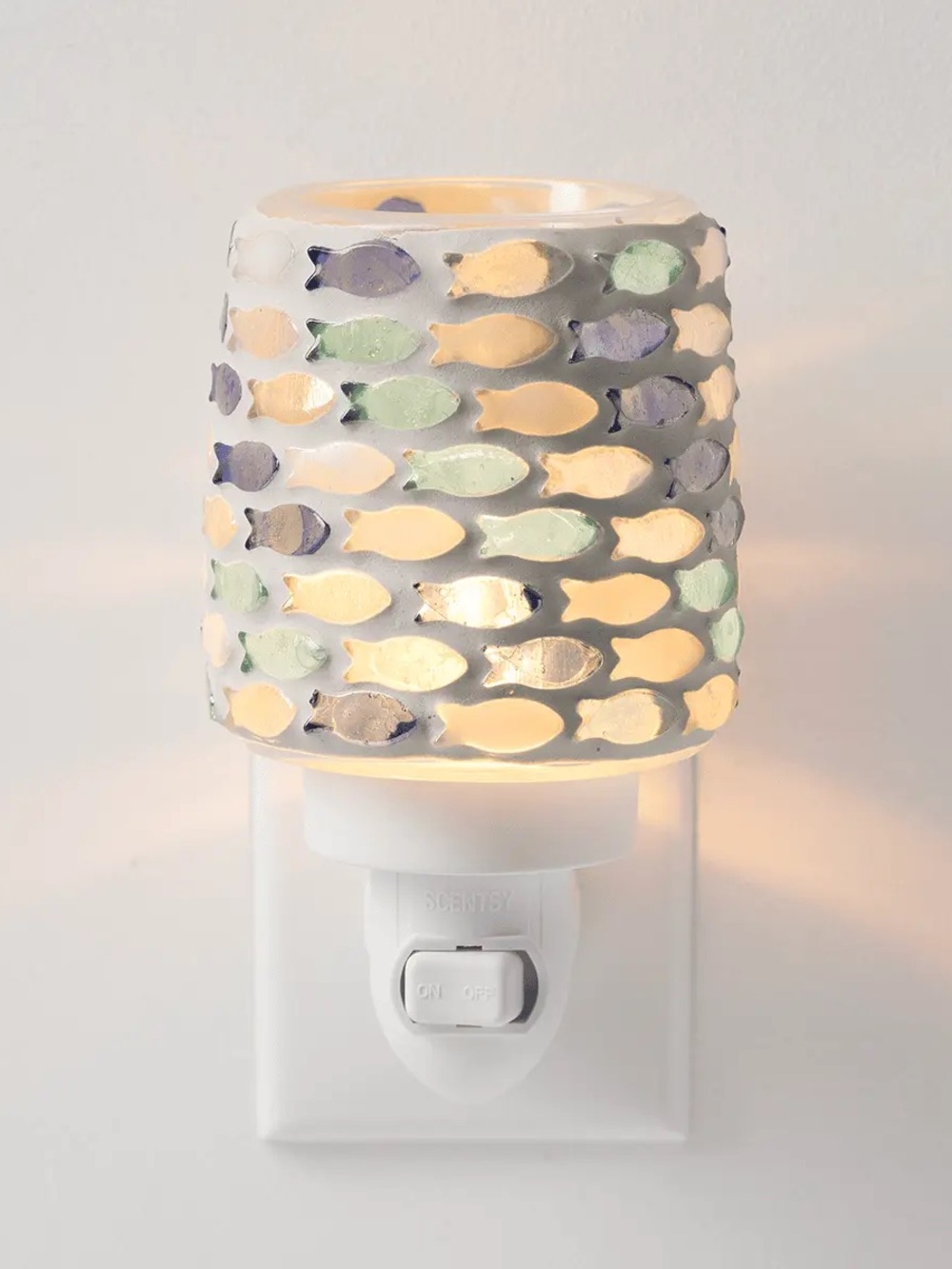 Scentsy Fish in the Sea Mini Warmer Wall plug-in Wax Warmer Night light Mosaic
